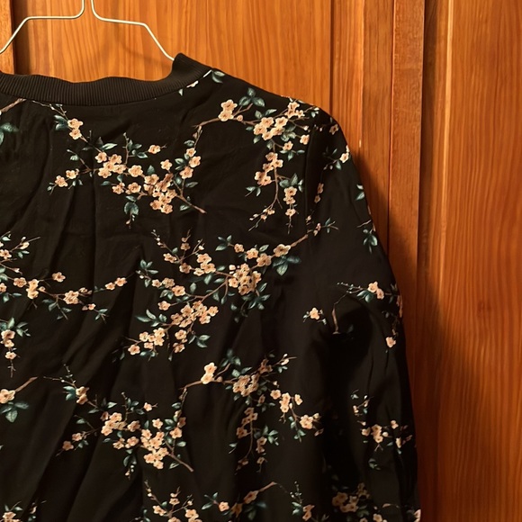 Dalia floral jacket with zipper - Picture 10 of 13